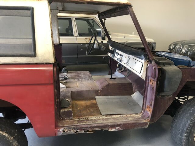 Ford Bronco 1973 image number 22