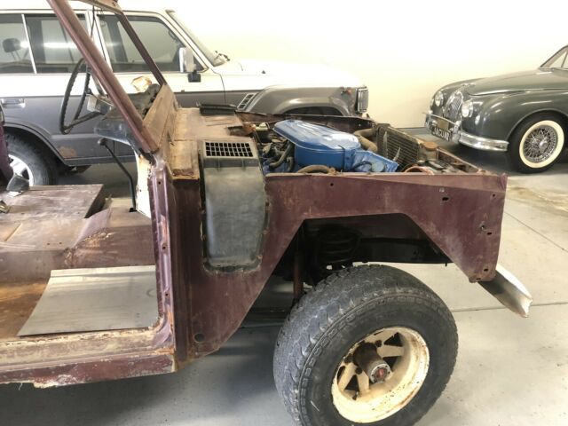 Ford Bronco 1973 image number 28