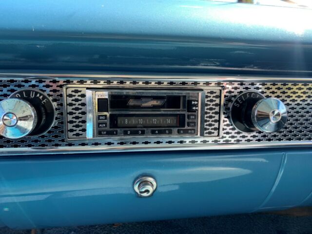Chevrolet Bel Air/150/210 1955 image number 40