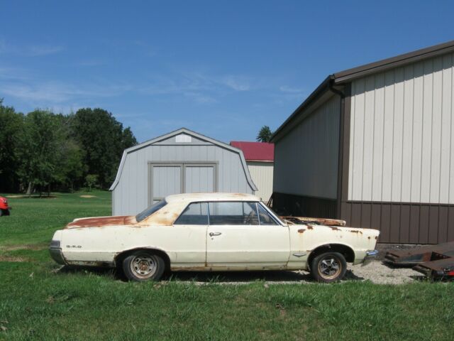 Pontiac GTO 1965 image number 1