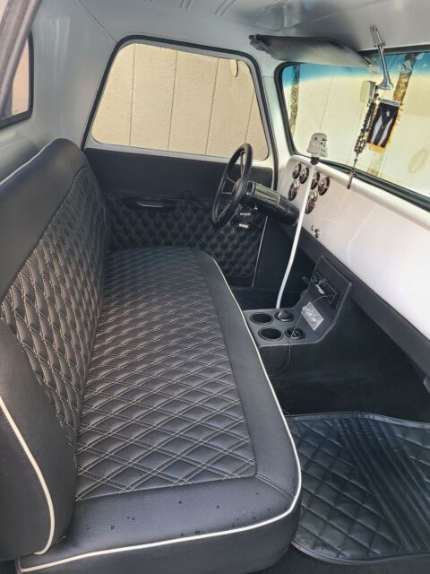 Chevrolet C10/K10 1965 image number 3