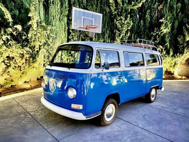 Volkswagen Bus/Vanagon 1969 image number 12