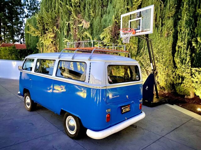 Volkswagen Bus/Vanagon 1969 image number 14