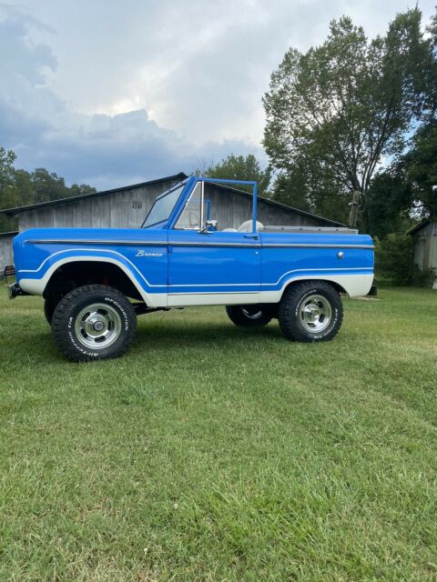 Ford Bronco 1974 image number 4