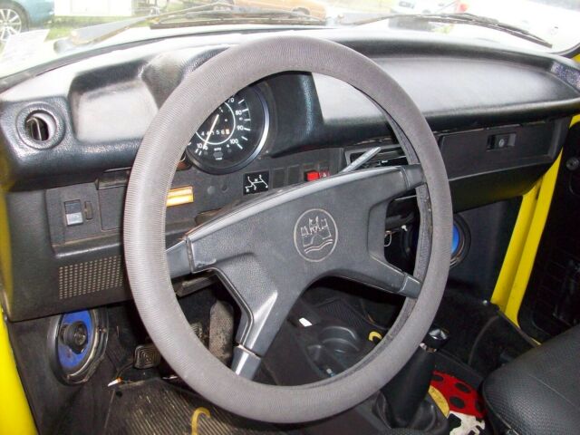 Volkswagen Beetle Cabriolet 1975 image number 8