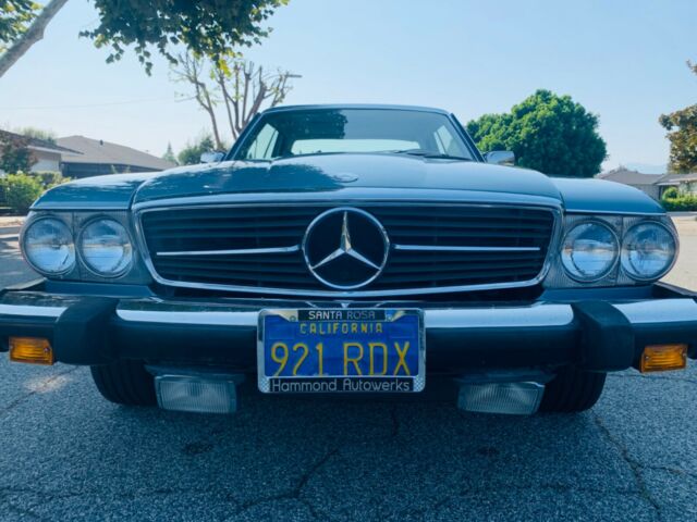 Mercedes-Benz SL-Class 1976 image number 32