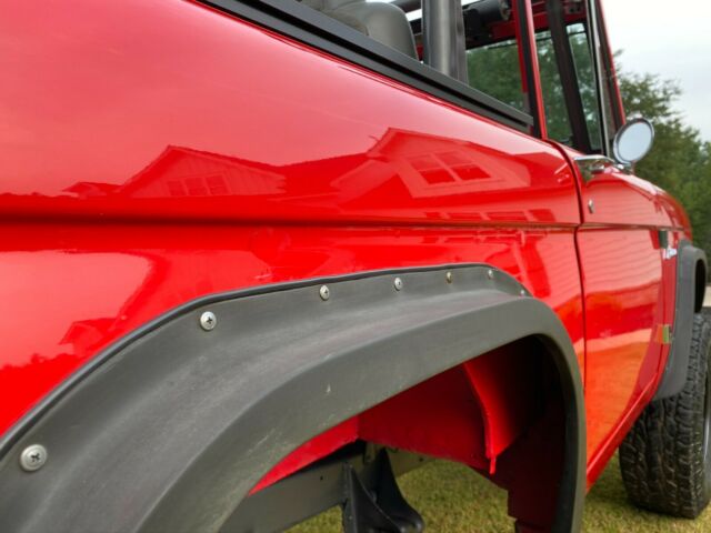 Ford Bronco 1966 image number 18