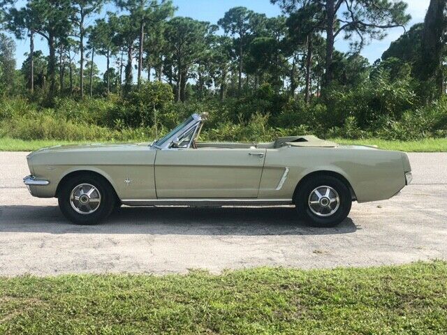 Ford Mustang 1965 image number 26