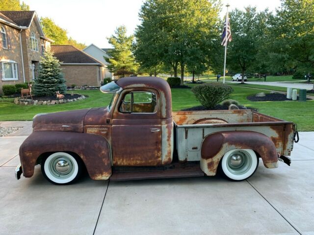 International Harvester L112 1950 image number 13