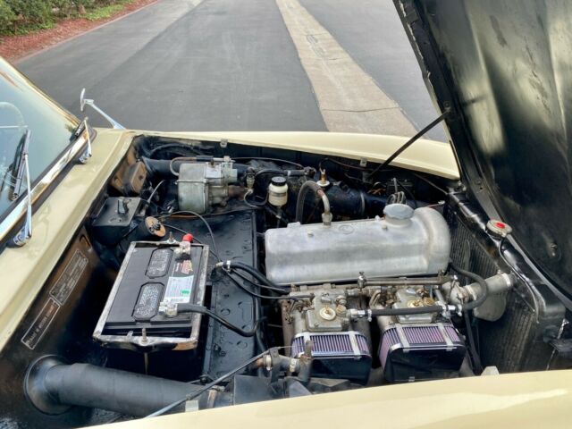 Mercedes-Benz SL-Class 1962 image number 40