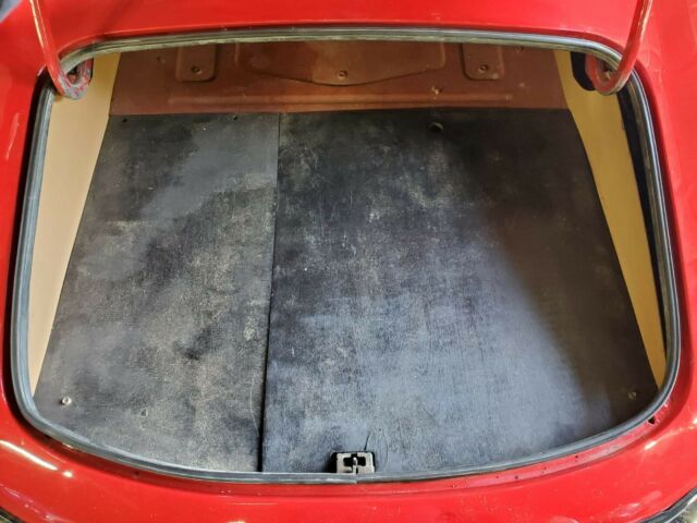 Jaguar E-Type 1969 image number 37