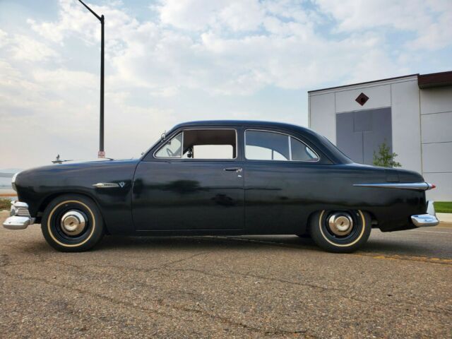 Ford Deluxe 1951 image number 32
