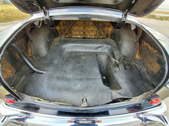 Ford Deluxe 1951 image number 40