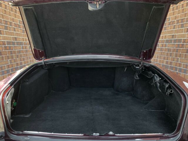 Rolls-Royce Silver Shadow 1971 image number 22