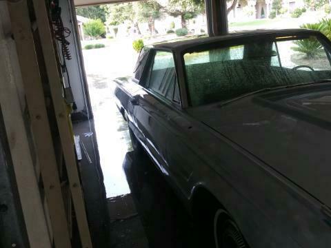 Ford Thunderbird 1965 image number 3