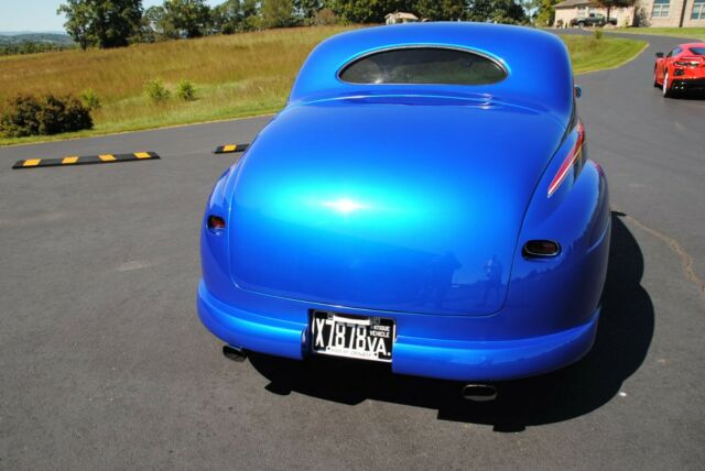 Ford Coupe 1947 image number 25