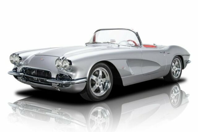 Chevrolet Corvette 1962 image number 24