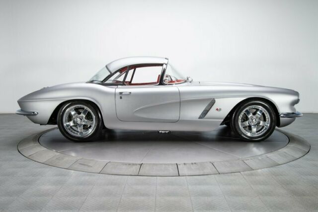 Chevrolet Corvette 1962 image number 45