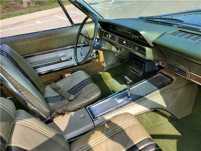 Ford Galaxie 1965 image number 9