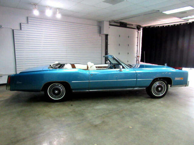 Cadillac Eldorado 1976 image number 2