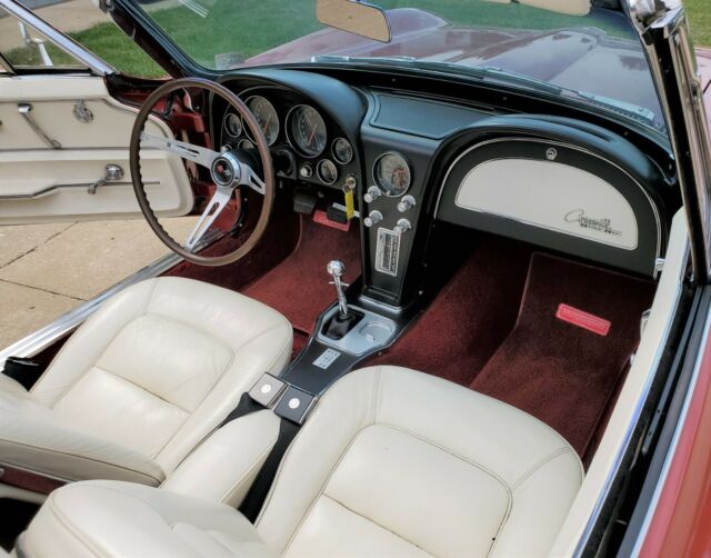 Chevrolet Corvette 1965 image number 42