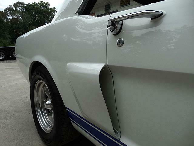 Ford Mustang 1965 image number 9