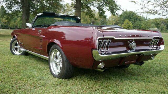 Ford Mustang 1967 image number 6