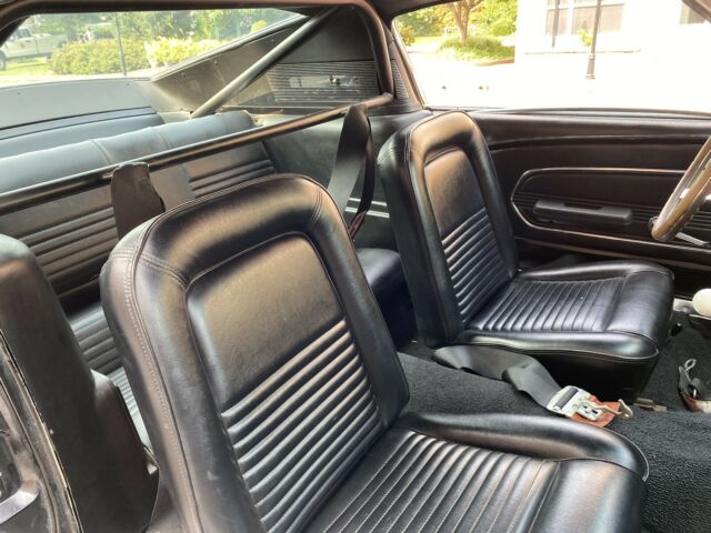 Ford Mustang 1967 image number 15