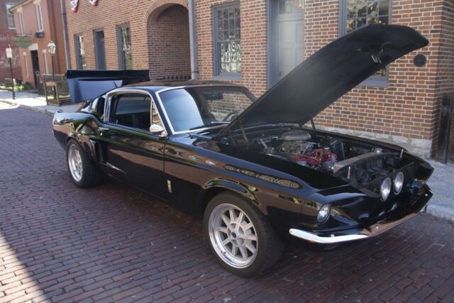 Ford Mustang 1967 image number 33