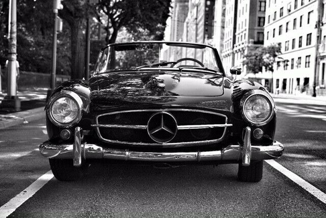 Mercedes-Benz SL-Class 1962 image number 1