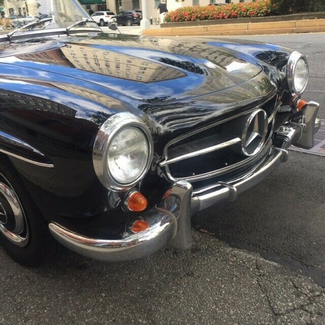 Mercedes-Benz SL-Class 1962 image number 15