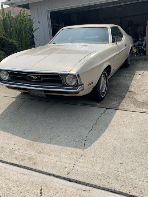 Ford Mustang 1972 image number 13