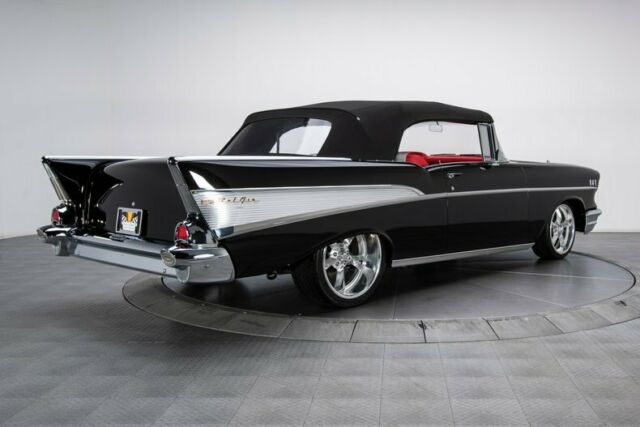 Chevrolet Bel Air/150/210 1957 image number 32