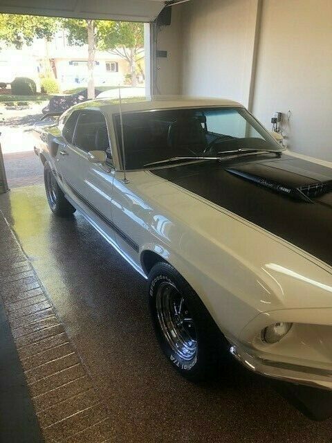 Ford Mustang 1969 image number 2
