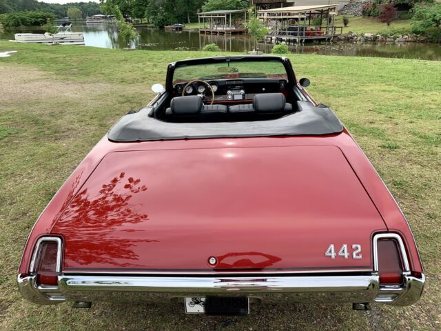 Oldsmobile 4-4-2 7.5 1969 image number 0