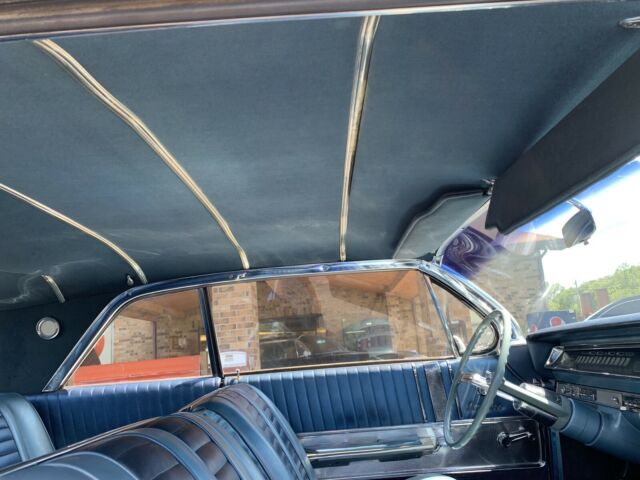 Oldsmobile Starfire 1962 image number 11