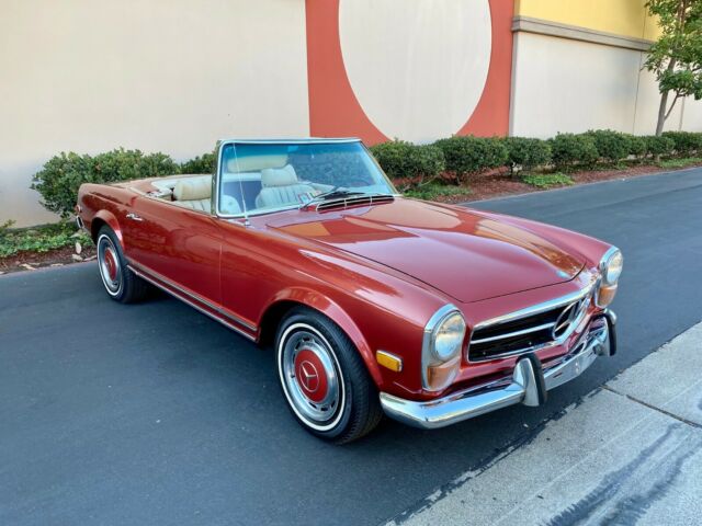 Mercedes-Benz SL-Class 1971 image number 1
