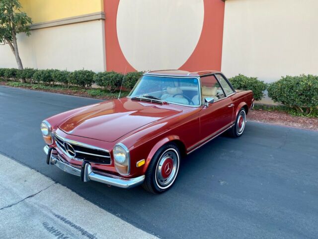 Mercedes-Benz SL-Class 1971 image number 41