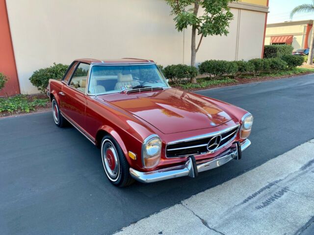 Mercedes-Benz SL-Class 1971 image number 42