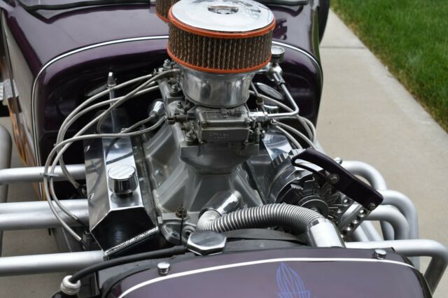 Ford Roadster 1979 image number 18
