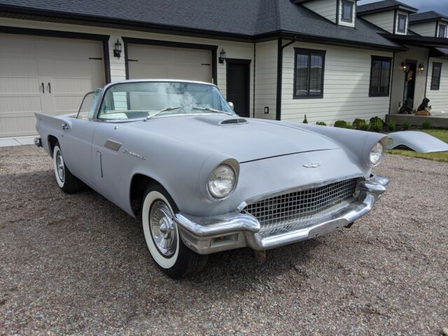 Ford Thunderbird 1957 image number 11