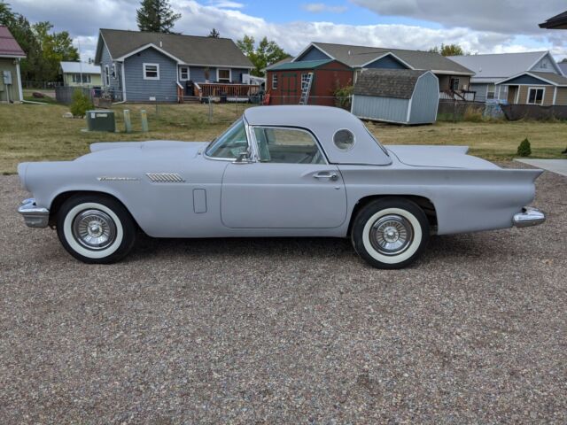 Ford Thunderbird 1957 image number 30