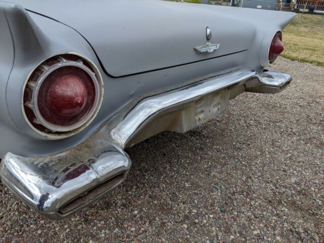 Ford Thunderbird 1957 image number 42
