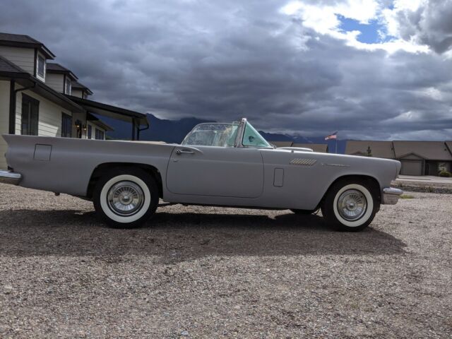 Ford Thunderbird 1957 image number 8