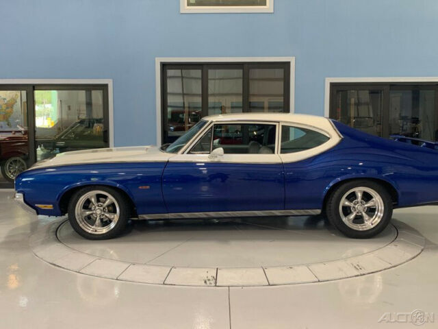 Oldsmobile Cutlass 1970 image number 1