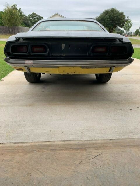 Dodge Challenger 1972 image number 2