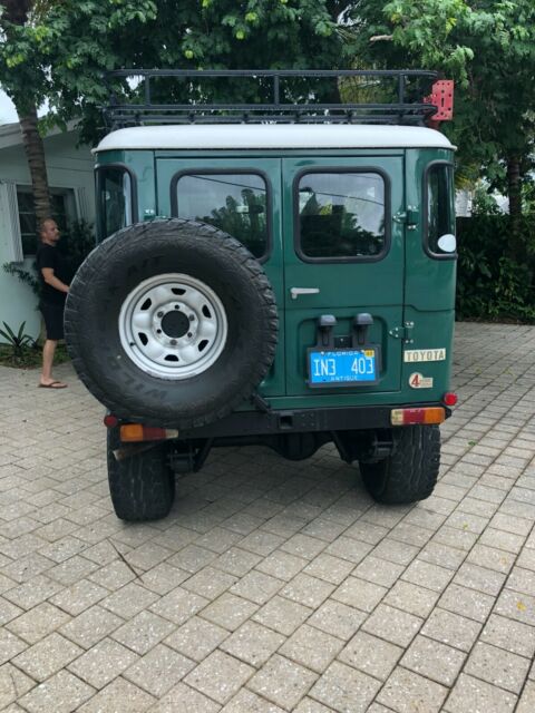 Toyota Land Cruiser 1970 image number 24