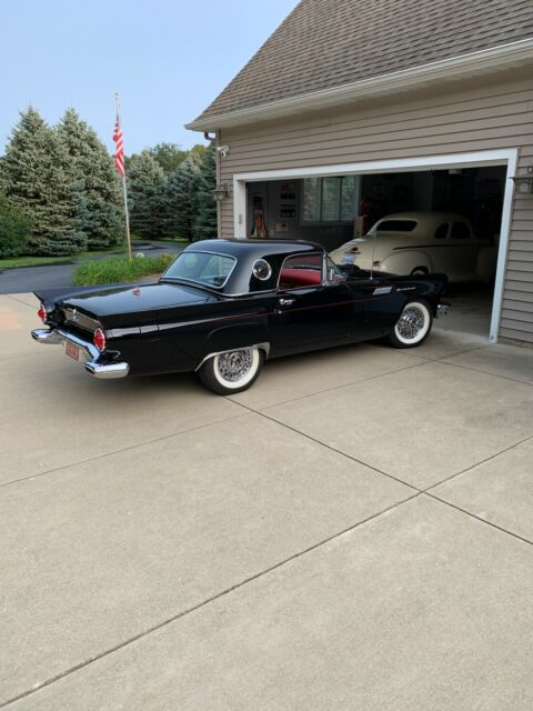 Ford Thunderbird 1957 image number 12
