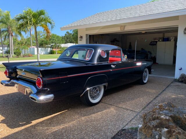 Ford Thunderbird 1957 image number 16
