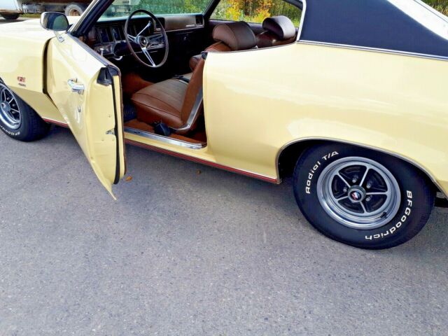 Buick Skylark 1970 image number 1